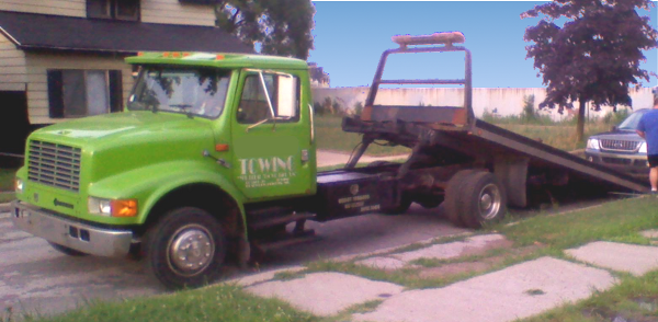 Flat bed tow truck